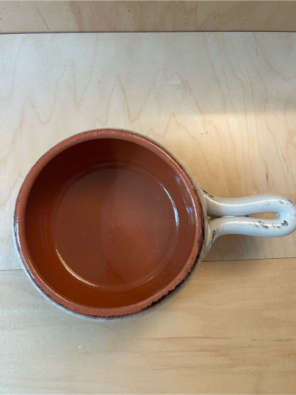 De Silva Italian Terracotta
Off White Handled Soup Bowl